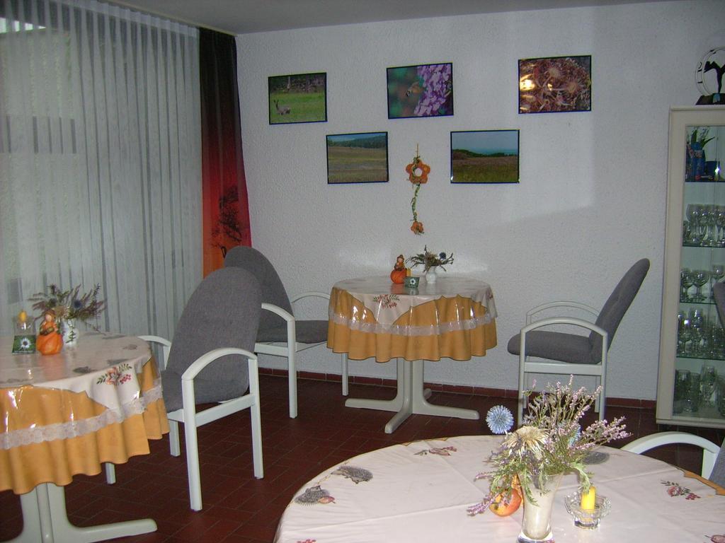 Gaestehaus Hochrhoenblick Schonau an der Brend Номер фото