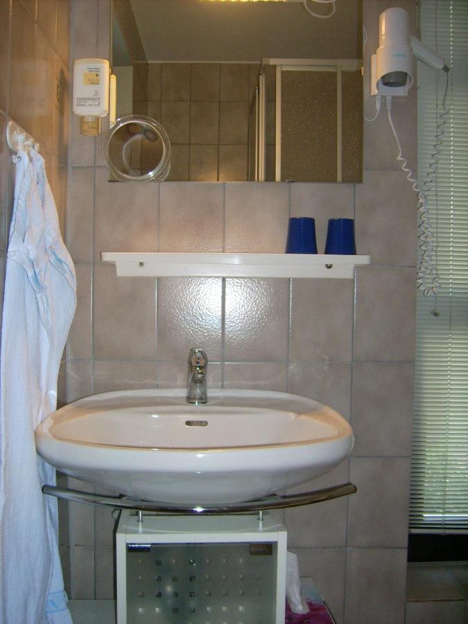 Gaestehaus Hochrhoenblick Schonau an der Brend Номер фото